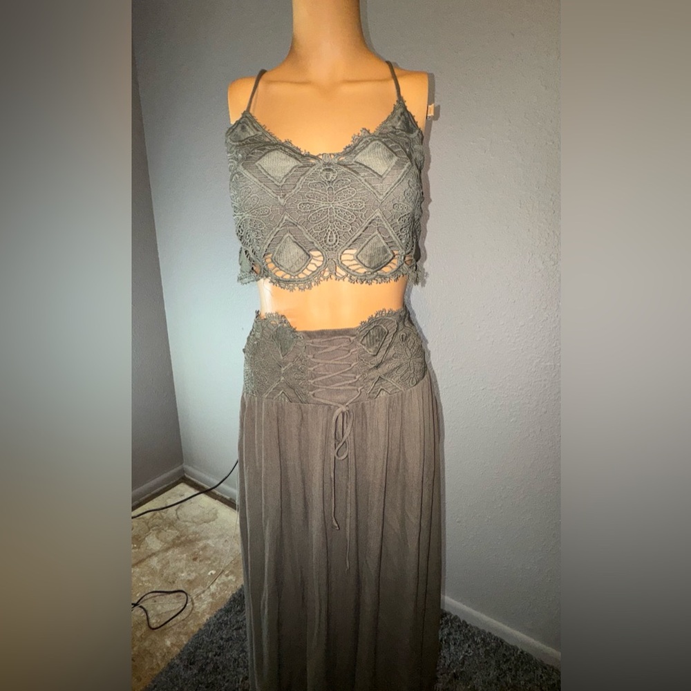 ILLA ILLA olive green Lace Skirt Set